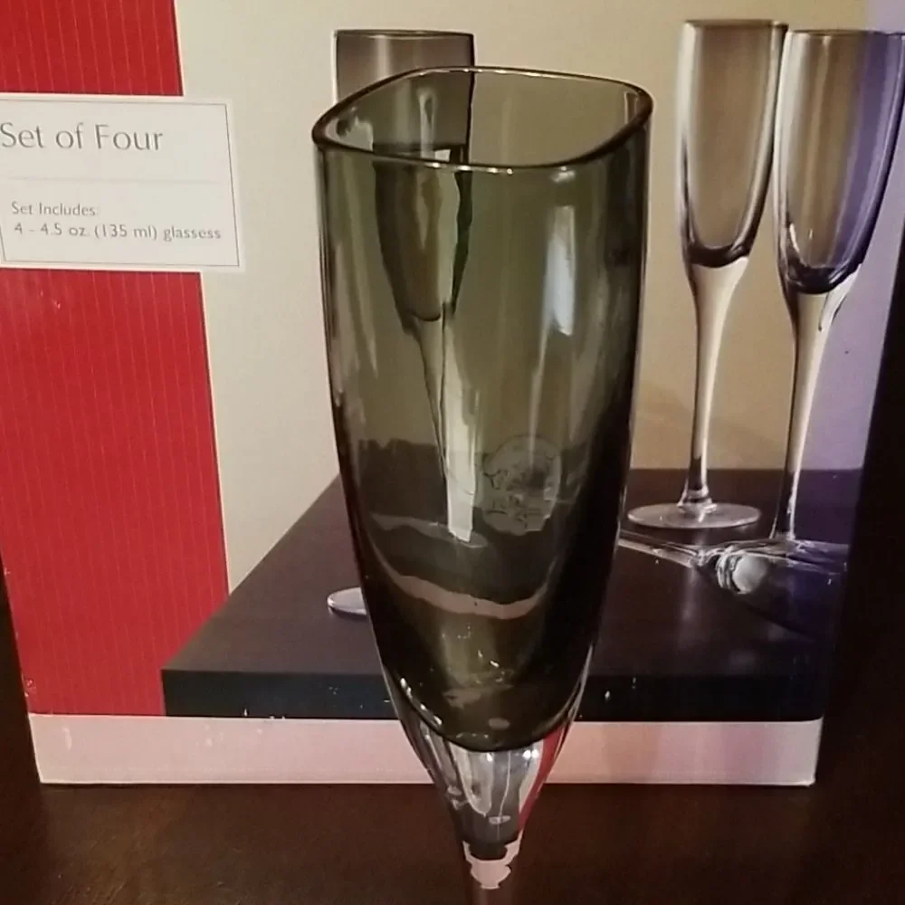 Champagne drinkware set, elegant,perfect for special event, or anniversary, ect